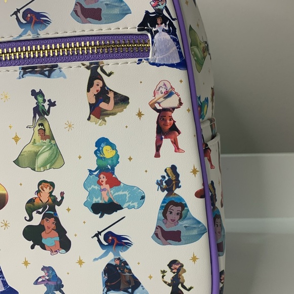 COLLECTION LOUNGE EXCLUSIVE LF DISNEY PRINCESSES DRESS MINI BACKPACK - Picture 4 of 10